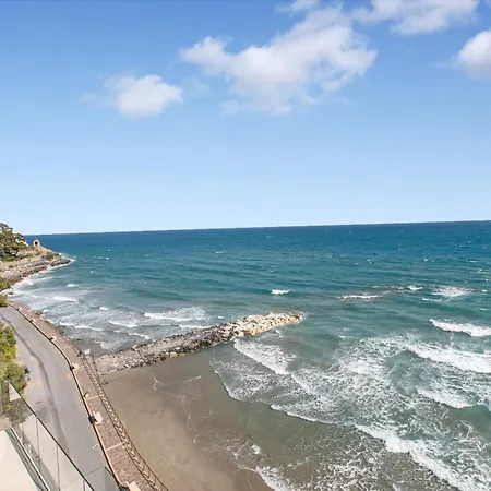 Apartment Attico Giancardi - Beachfront Sea-view Terrace *