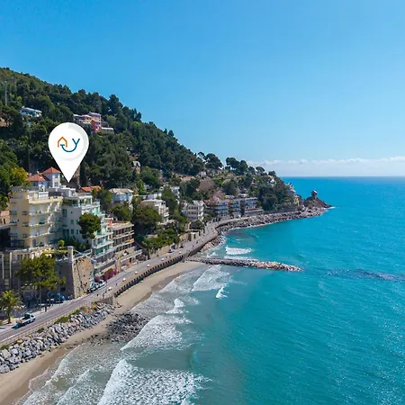 Apartment Attico Giancardi - Beachfront Sea-view Terrace *